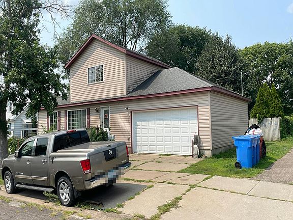 2nd image of 513 Laird St