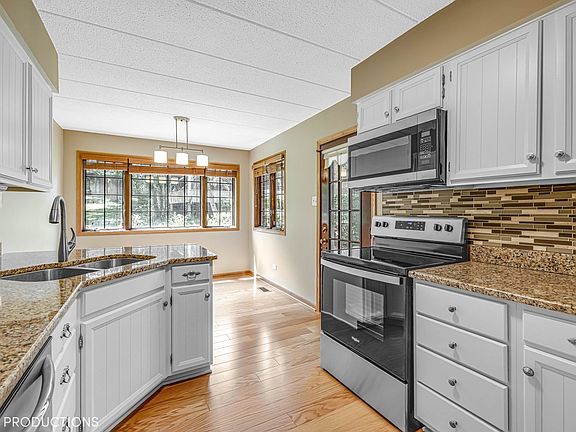 3rd image of 7931 W Lakeview Ct APT 1A