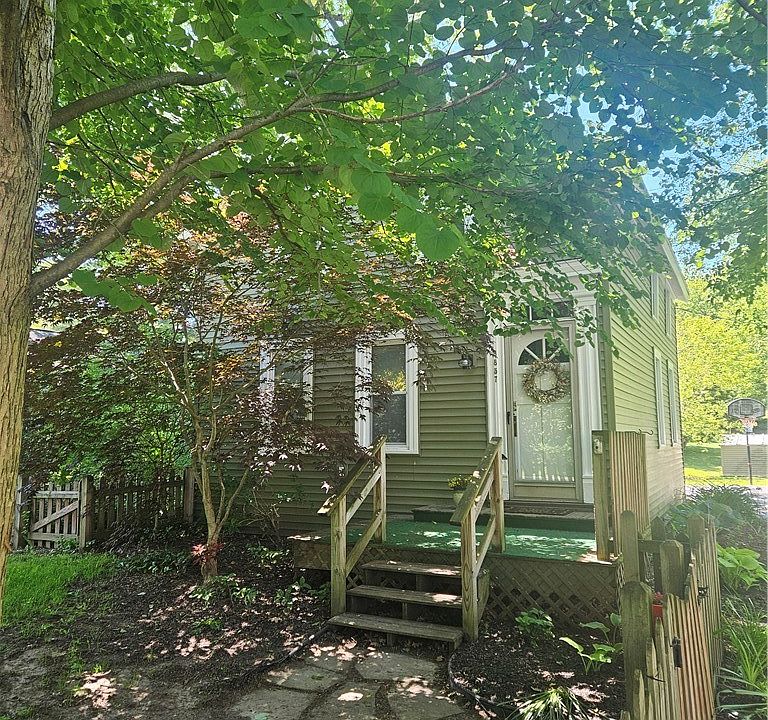 1st image of 6857 Webster Rd