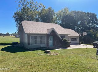 230 Hiwassee Rd, Madisonville, TN 37354