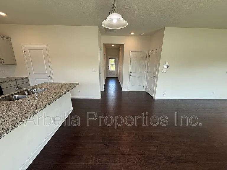 479 Brinkleys Way — Photo 5