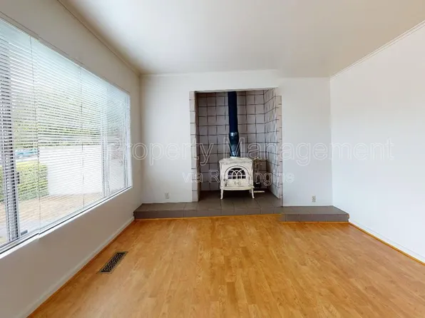 281 Pine Ave #281, Pacific Grove, CA 93950