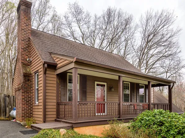 230 Woodhaven Ct, Madison Heights, VA 24572