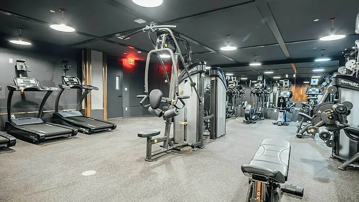 Rented by Nooklyn NYC LLC | media 35