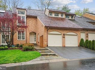 6426 Goldleaf Dr, Bethesda, MD 20817