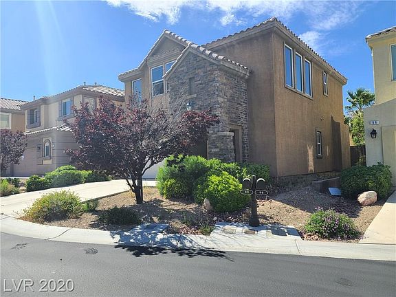 3rd image of 88 Daisy Springs Ct