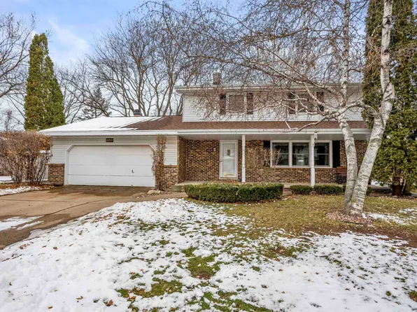 809 N Fernmeadow Dr, Appleton, WI 54915