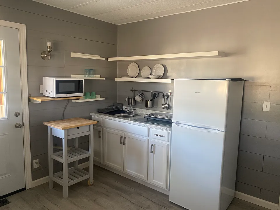 120 N Val Vista Dr #241