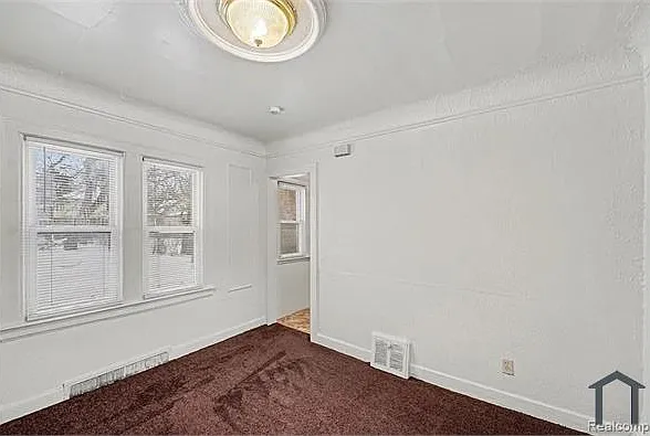 15782 Ardmore St — Photo 4