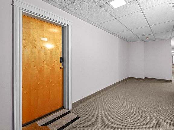 4th image of 1 Lombardy Ln #201