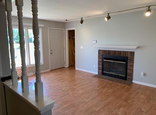 9462 W Goodrich Ave, Milwaukee, WI 53224