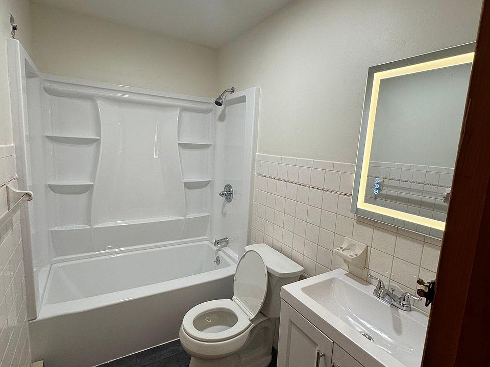 1st image of 333 Baird St