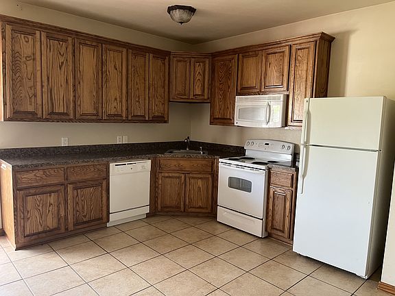2nd image of 1708 Monroe St Ste 203