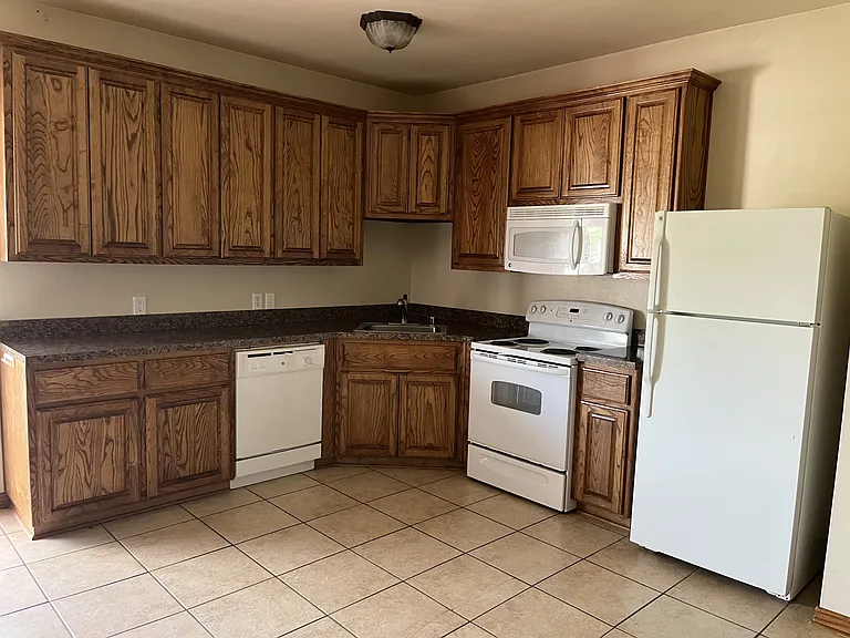 1708 Monroe St #203 — Photo 2