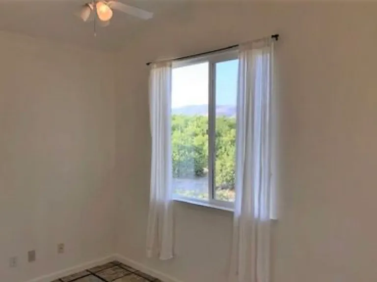290 E Chestnut St #2 — Photo 8