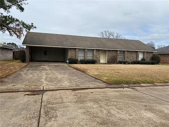 3rd image of 4303 Pecan Dr