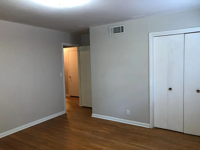 1308 Sycamore St — Photo 18