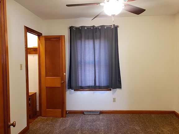 5th image of 716 Grant St