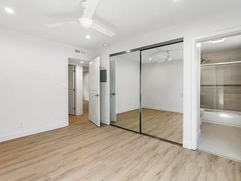 4053 W 23rd St #B — Photo 15