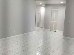 921 SW 109th Ave, Pembroke Pines, FL 33025