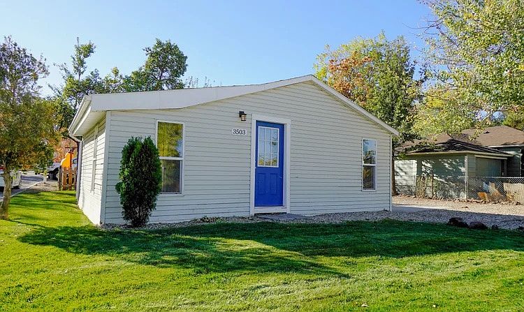 1st image of 3503 W Alpine St
