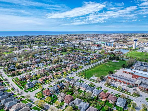 1044 Riddell Ave, Cobourg, ON K9A 5M8