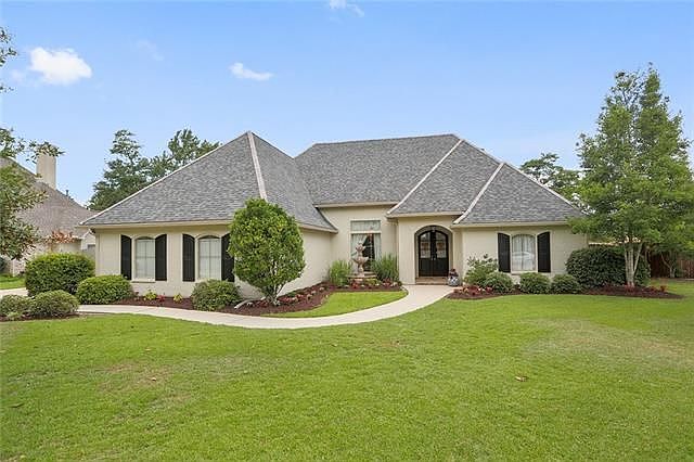 1st image of 37 Woodstone Dr