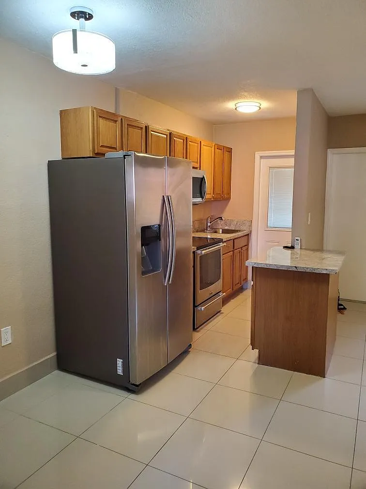 1 bed, 451 sqft, $1,650 — Photo 2