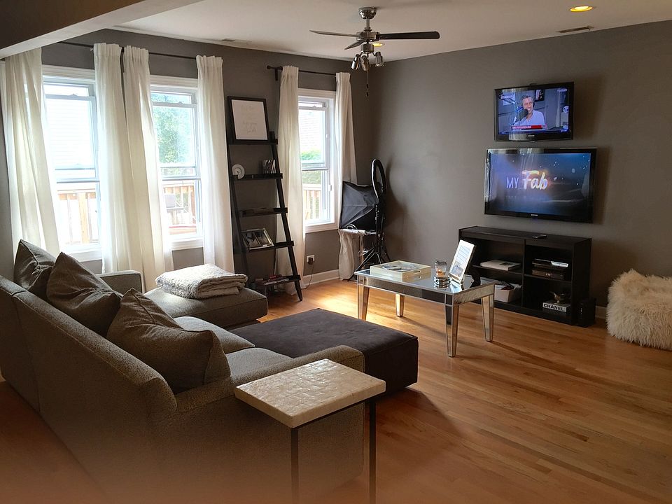 1st image of 1826 N Wood St #Chse1