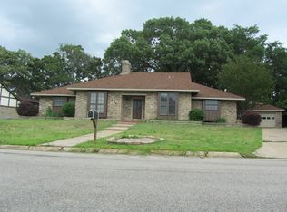 825 38th St SE, Paris, TX 75462