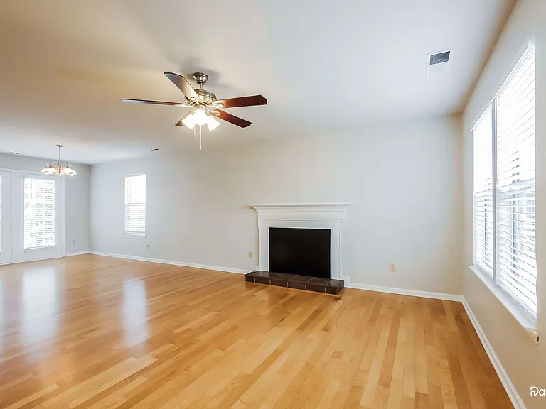 14234 Quartz Ln — Photo 7