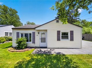 306 Hanover Ave, Liverpool, NY 13088