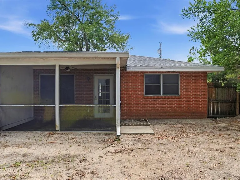 8124 Omaha Cir — Photo 37