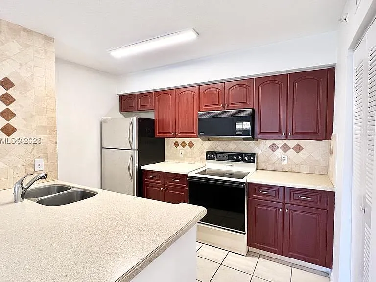 4115 San Marino Blvd #204 — Photo 4