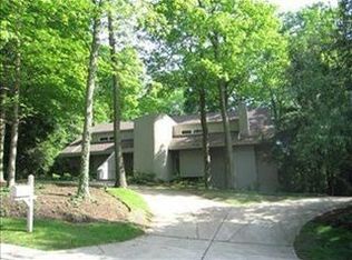 450 Rolling Timber Trl, Dayton, OH 45429