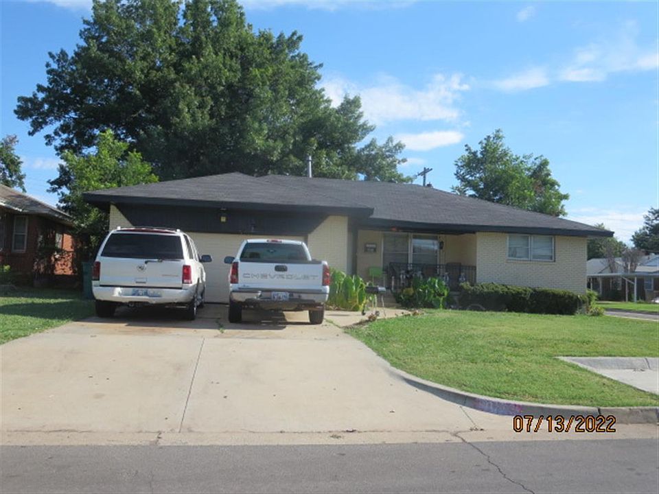 1st image of 801 SW 51st St