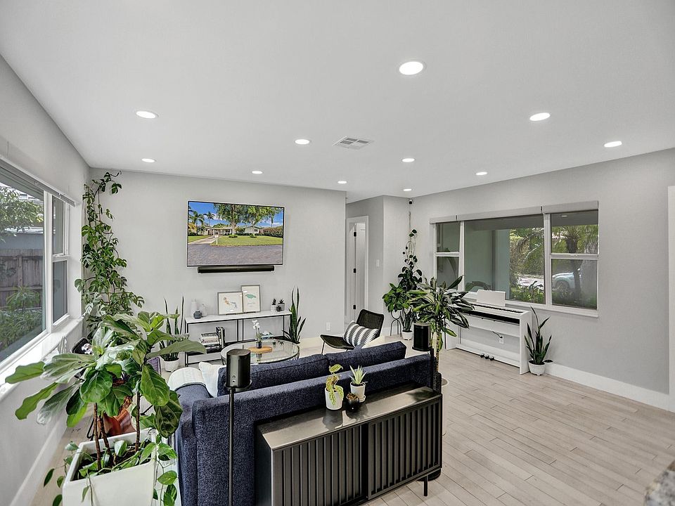 1st image of 2906 NW 5th Avenue