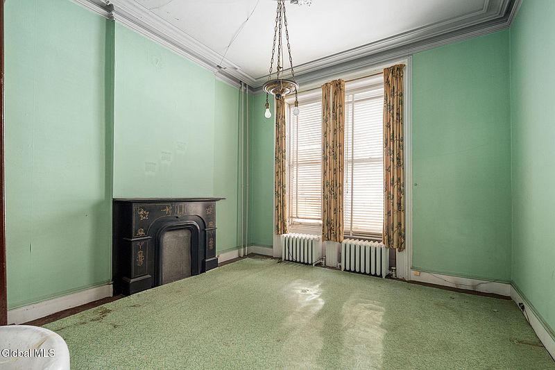 27th image of 93 Ten Broeck Street
