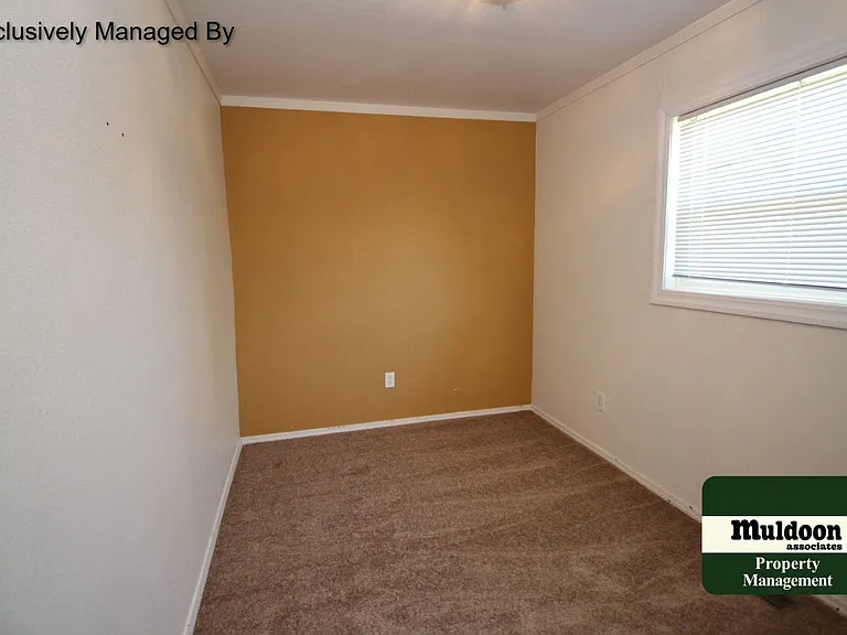 7380 Maine Ln — Photo 7