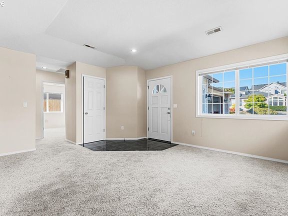 4th image of 16677 SW Jordan Way