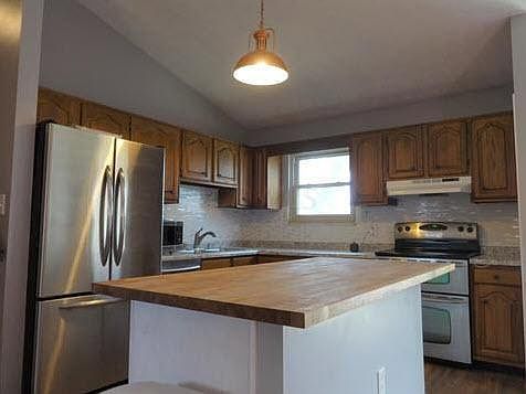 4th image of 855 Lakefield Dr