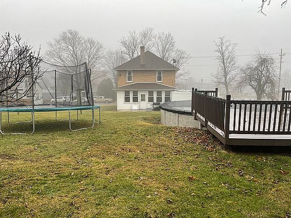 4th image of 806 Alton St