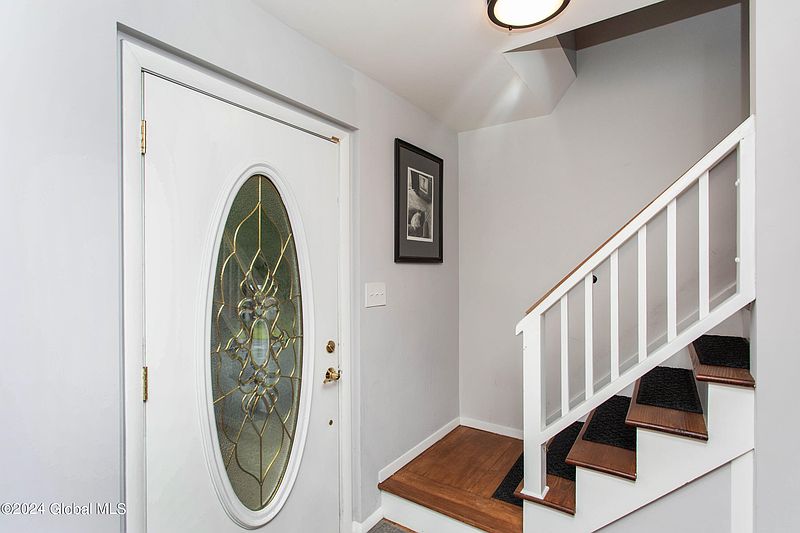 4th image of 31 Vichy Drive