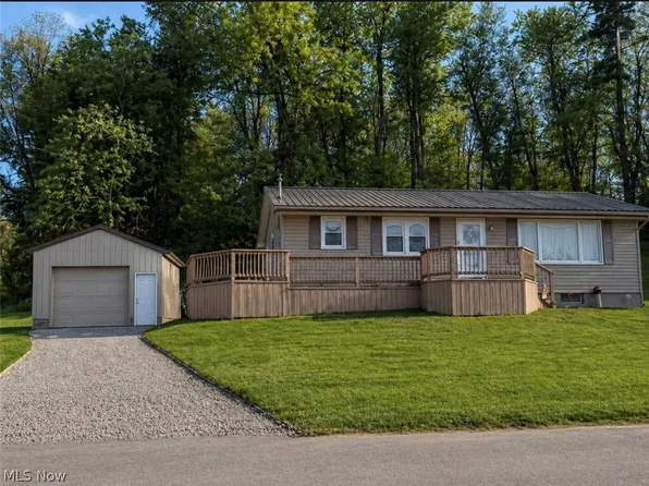 1182 Potts Ln, Zanesville, OH 43701
