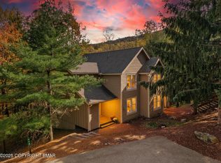 479 Spruce Dr, Tannersville, PA 18372