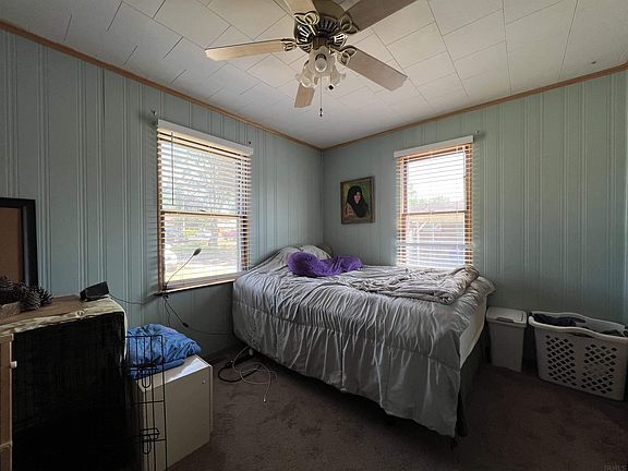 3rd image of 809 S Hutchinson Ave