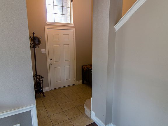 4th image of 6000 Greenmeadow Dr