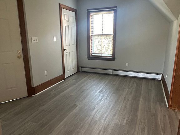 4th image of 218 Granite St #2