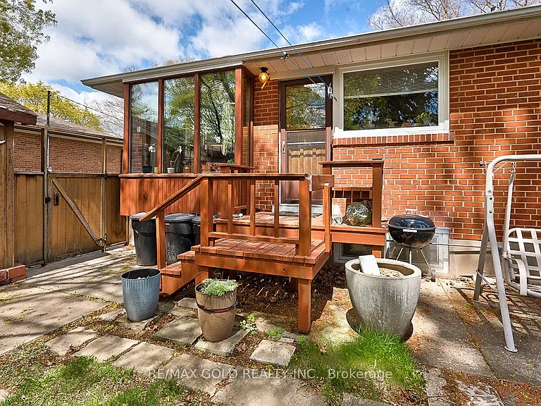 578 Lees Ln — Photo 6