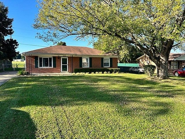 1st image of 500 Greenfield Cir